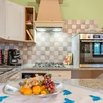 Апартаменты Bruna's House Domusnovas